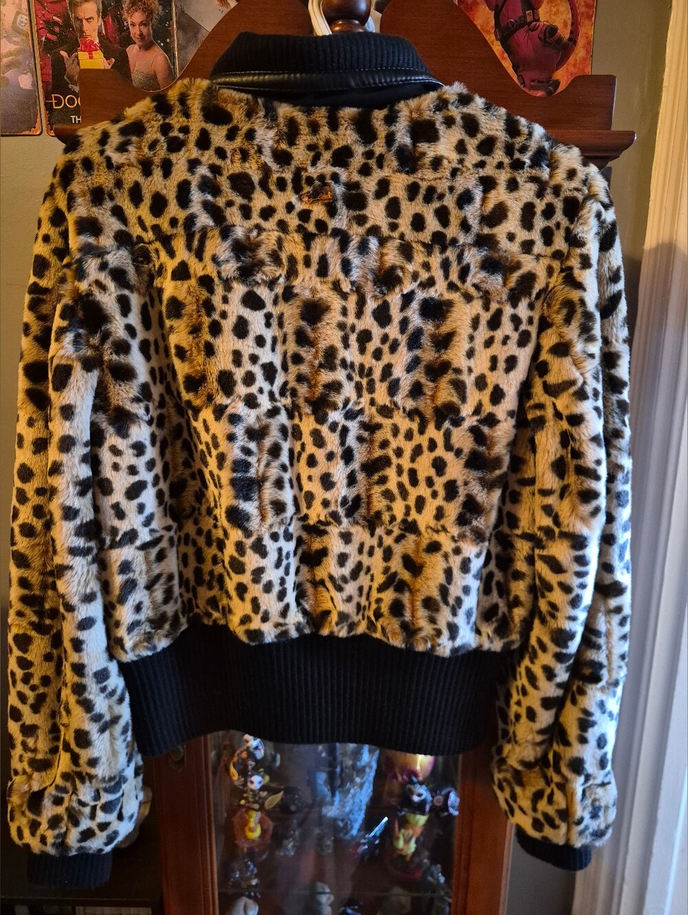 GUESS Leopard Print Coat - Picture 2 of 5